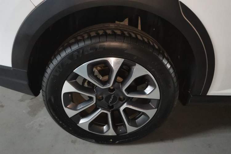Used Dongfeng Aeolus Yixuan GS 2023 Mach Edition 1.5L Automatic Wealth Creation Version Right Rear Wheel Hub