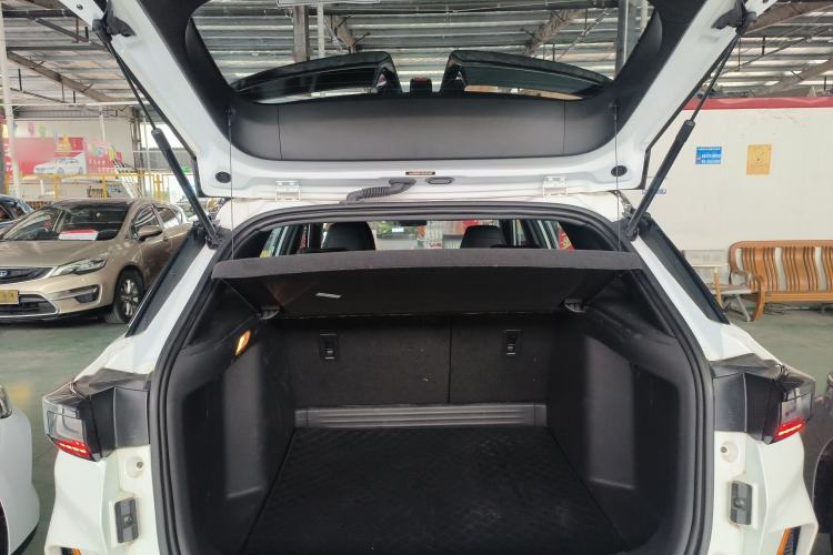 Used Dongfeng Aeolus Yixuan GS 2023 Mach Edition 1.5T Automatic LeKu Version Trunk