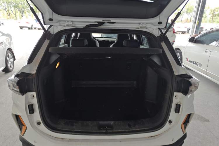 Used Dongfeng Aeolus Yixuan GS 2023 Mach Edition 1.5T Automatic LeKu Version Trunk