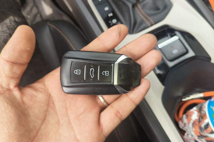 Used Dongfeng Aeolus Yixuan GS 2023 Mach Edition 1.5L Automatic Wealth Creation Version Vehicle Key