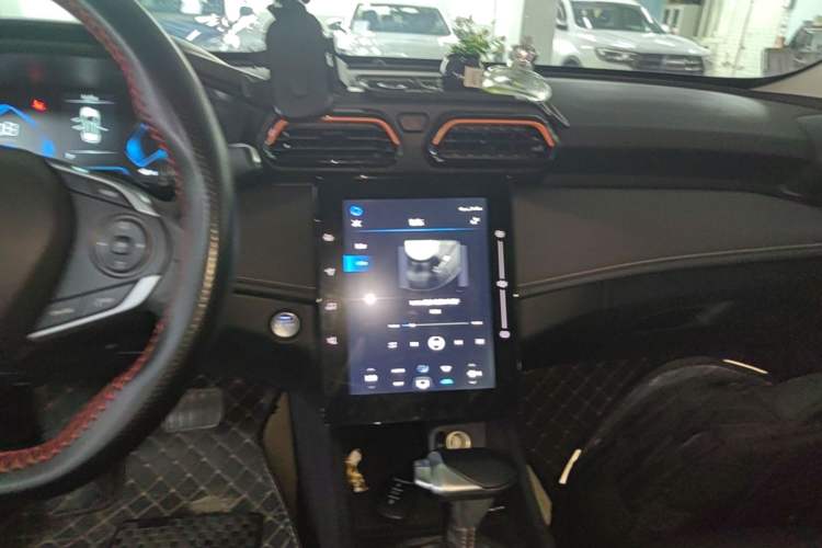 Used Dongfeng Aeolus Yixuan GS 2024 Mach Edition 1.5L Automatic Starry Version Audio And AC Panel