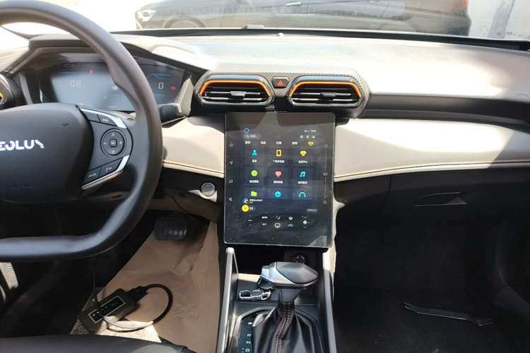 Used Dongfeng Aeolus Yixuan GS 2024 Mach Edition 1.5L Automatic Starry Version Audio And AC Panel
