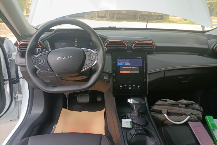 Used Dongfeng Aeolus Yixuan GS 2024 Mach Edition 1.5L Automatic Starry Version Center Console