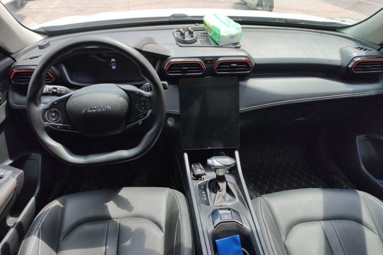 Used Dongfeng Aeolus Yixuan GS 2024 Mach Edition 1.5L Automatic Starry Version Center Console