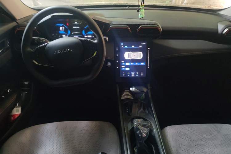 Used Dongfeng Aeolus Yixuan GS 2024 Mach Edition 1.5L Automatic Starry Version Center Console
