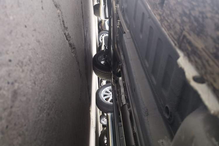 Used Dongfeng Aeolus Yixuan GS 2024 Mach Edition 1.5L Automatic Starry Version Chassis Front Right