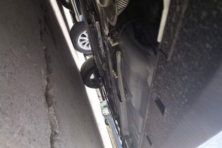 Used Dongfeng Aeolus Yixuan GS 2024 Mach Edition 1.5L Automatic Starry Version Chassis Rear Right