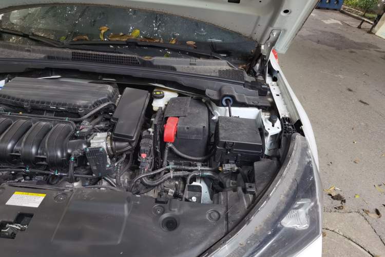 Used Dongfeng Aeolus Yixuan GS 2024 Mach Edition 1.5L Automatic Starry Version Engine Bay Left