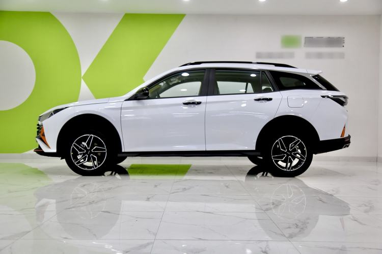 Used Dongfeng Aeolus Yixuan GS 2024 Mach Edition 1.5L Automatic Starry Version Exterior 3