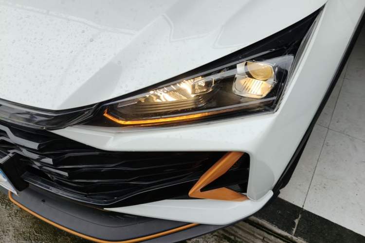 Used Dongfeng Aeolus Yixuan GS 2024 Mach Edition 1.5L Automatic Starry Version Left Front Headlight