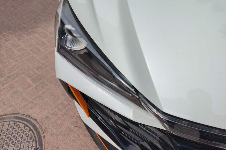 Used Dongfeng Aeolus Yixuan GS 2024 Mach Edition 1.5L Automatic Starry Version Right Front Headlight
