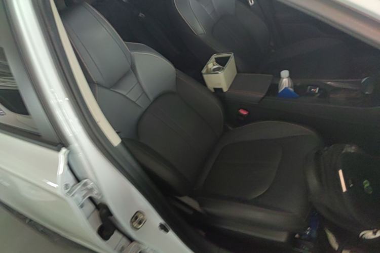Used Dongfeng Aeolus Yixuan GS 2024 Mach Edition 1.5L Automatic Starry Version Right Front Seat