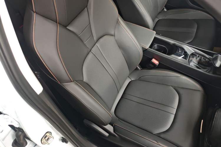 Used Dongfeng Aeolus Yixuan GS 2024 Mach Edition 1.5L Automatic Starry Version Right Front Seat