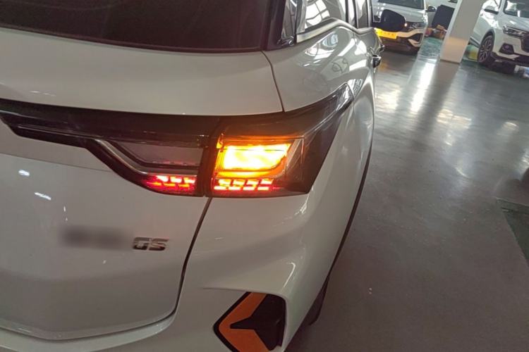 Used Dongfeng Aeolus Yixuan GS 2024 Mach Edition 1.5L Automatic Starry Version Right Rear Taillight