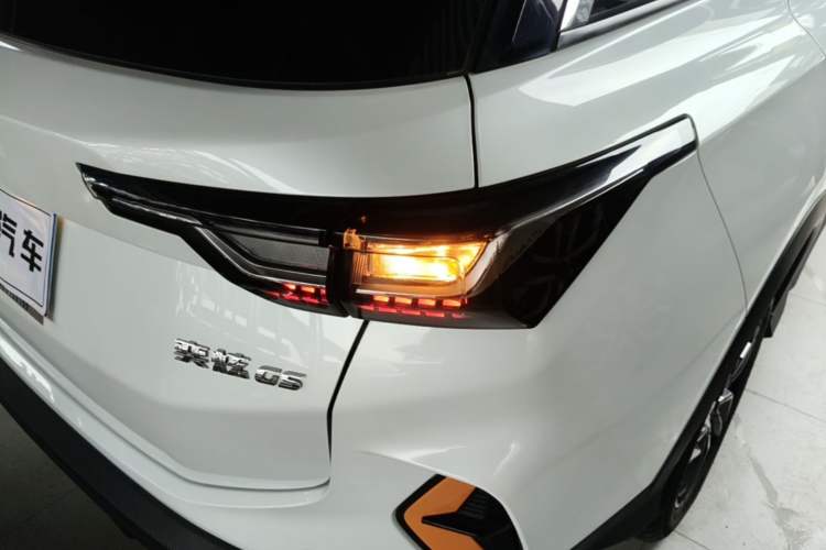 Used Dongfeng Aeolus Yixuan GS 2024 Mach Edition 1.5L Automatic Starry Version Right Rear Taillight