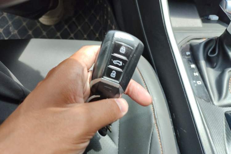 Used Dongfeng Aeolus Yixuan GS 2024 Mach Edition 1.5L Automatic Starry Version Vehicle Key