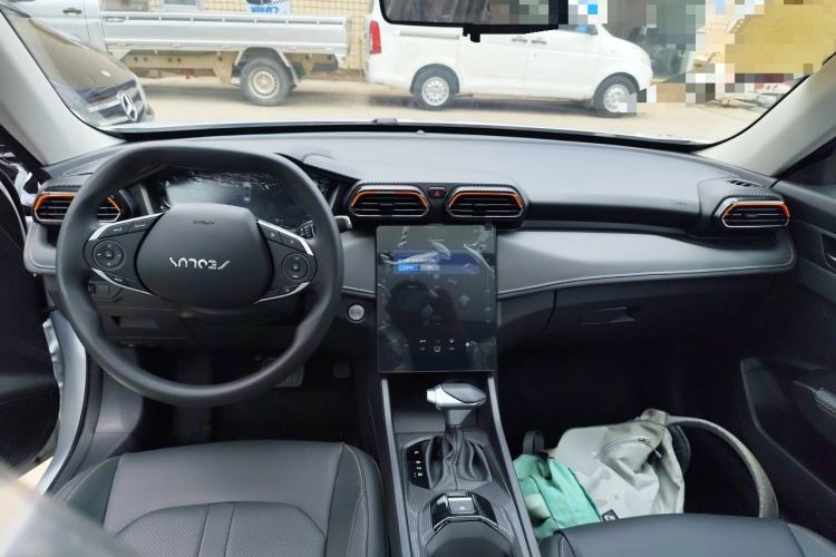 Used Dongfeng Aeolus Yixuan GS 2025 Mach-Edition 1.5L Automatic Starry Edition Center Console