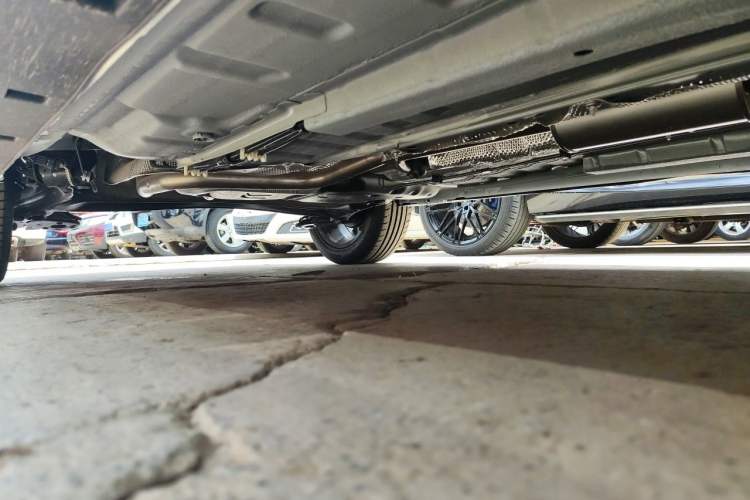 Used Dongfeng Aeolus Yixuan GS 2025 Mach-Edition 1.5L Automatic Starry Edition Chassis Front Right