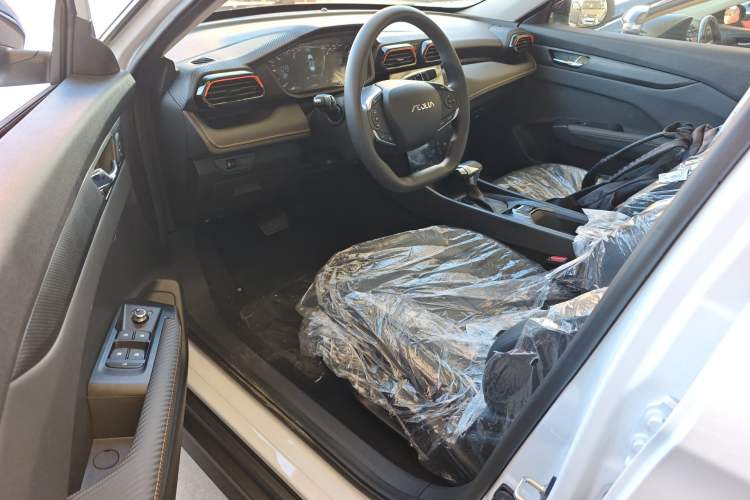 Used Dongfeng Aeolus Yixuan GS 2025 Mach-Edition 1.5L Automatic Starry Edition Driver Seat