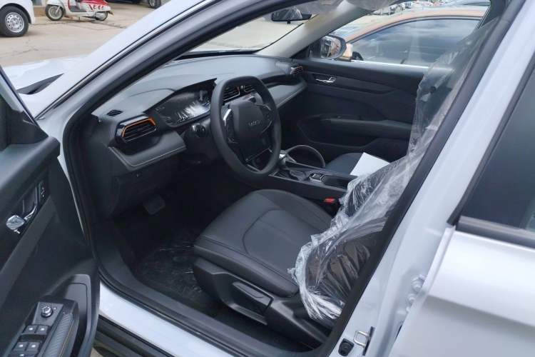 Used Dongfeng Aeolus Yixuan GS 2025 Mach-Edition 1.5L Automatic Starry Edition Driver Seat