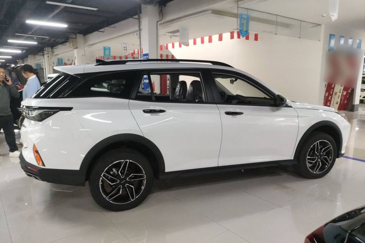 Used Dongfeng Aeolus Yixuan GS 2025 Mach-Edition 1.5L Automatic Starry Edition Exterior 2