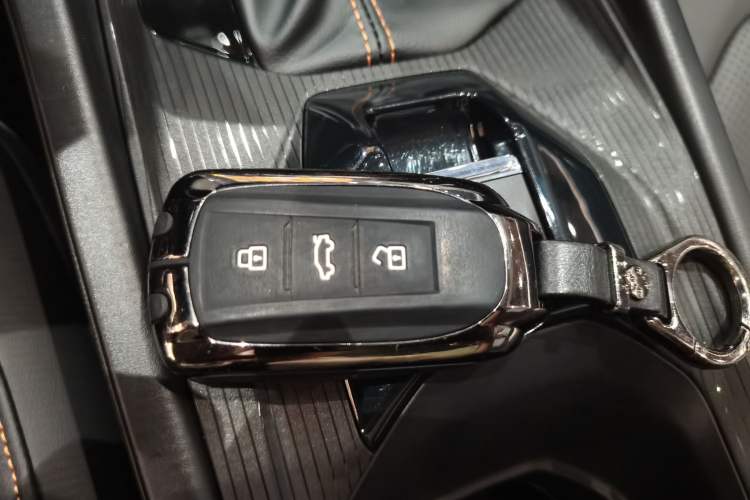 Used Dongfeng Aeolus Yixuan GS 2025 Mach-Edition 1.5L Automatic Starry Edition Interior 1
