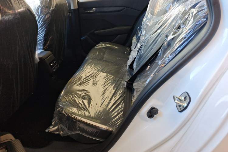 Used Dongfeng Aeolus Yixuan GS 2025 Mach-Edition 1.5L Automatic Starry Edition Left Rear Seat