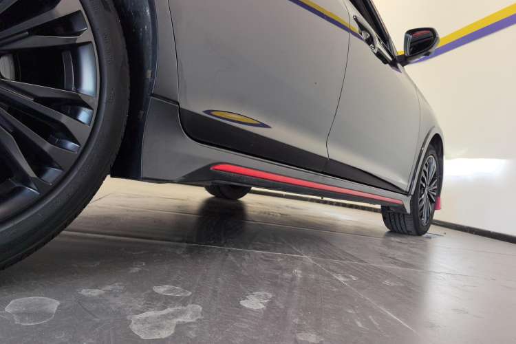 Used Dongfeng Aeolus Yixuan MAX 2021 1.5T Dark Night Sharp Edition Right Side Sill
