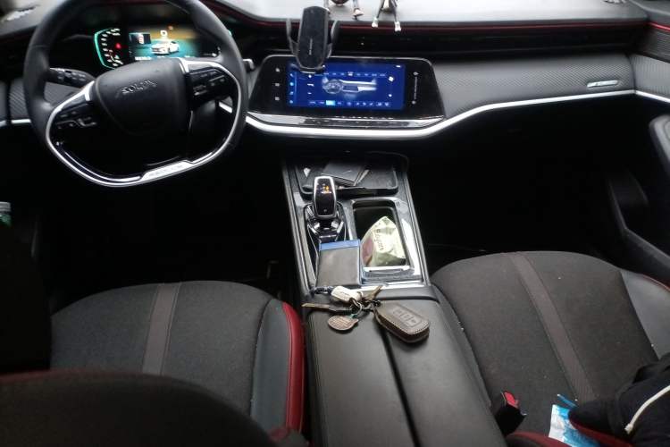 Used Dongfeng Aeolus Yixuan MAX 2021 1.5T Super-Powered Dad Edition Center Console