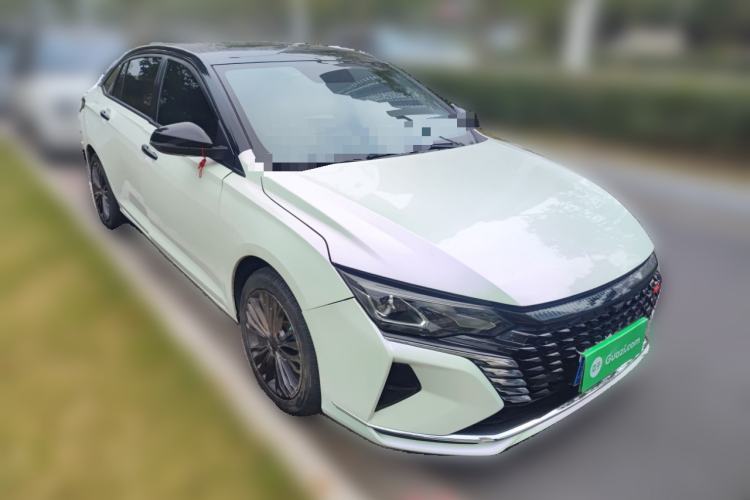 Used Dongfeng Aeolus Yixuan MAX 2021 1.5T Ultra-Stylish Trendsetter Edition Front Right 45 Deg