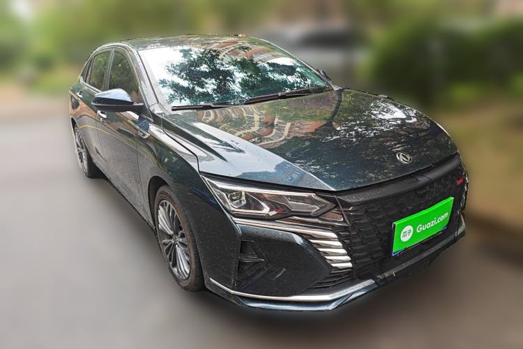 Used Dongfeng Aeolus Yixuan MAX 2021 1.5T Ultra-Stylish Trendsetter Edition Front Right 45 Deg