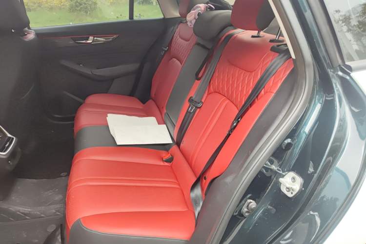 Used Dongfeng Aeolus Yixuan MAX 2021 1.5T Ultra-Stylish Trendsetter Edition Left Rear Seat