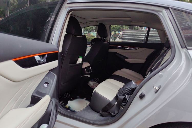 Used Dongfeng Aeolus Yixuan MAX 2023 1.5T Super Cool Trendy Dad Edition Interior 1