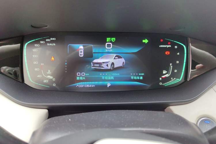 Used Dongfeng Aeolus Yixuan MAX 2023 1.5T Super Cool Trendy Dad Edition Odometer Close Up