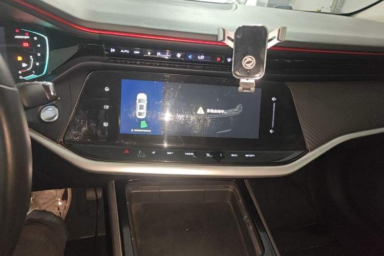 Used Dongfeng Aeolus Yixuan MAX 2021 1.5T Super-Powered Dad Edition Audio And AC Panel