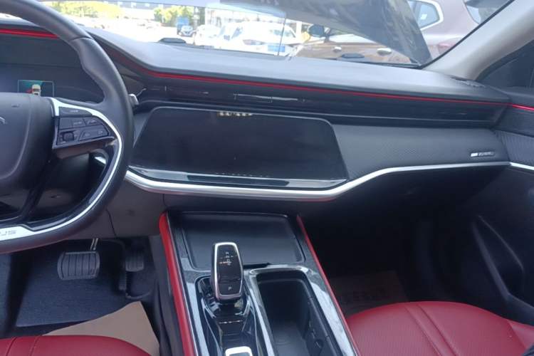 Used Dongfeng Aeolus Yixuan MAX 2021 1.5T Ultra-Stylish Trendsetter Edition Audio And AC Panel