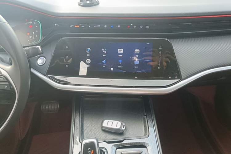 Used Dongfeng Aeolus Yixuan MAX 2021 1.5T Super-Powered Dad Edition Audio And AC Panel