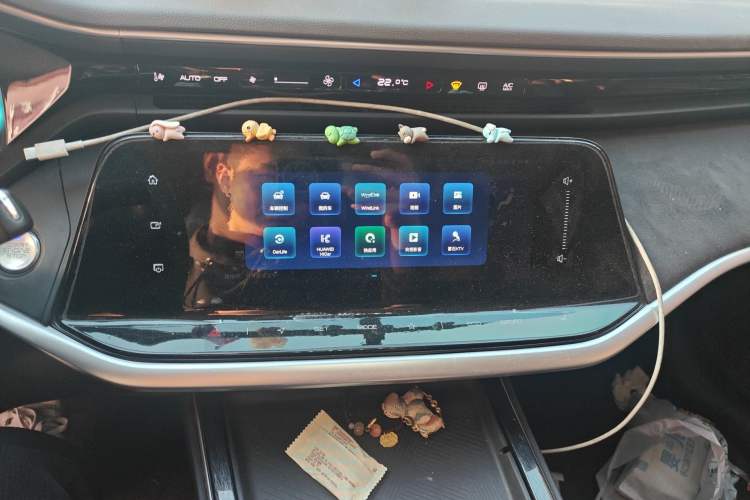 Used Dongfeng Aeolus Yixuan MAX 2021 1.5T Super Cool Dad Edition Audio And AC Panel