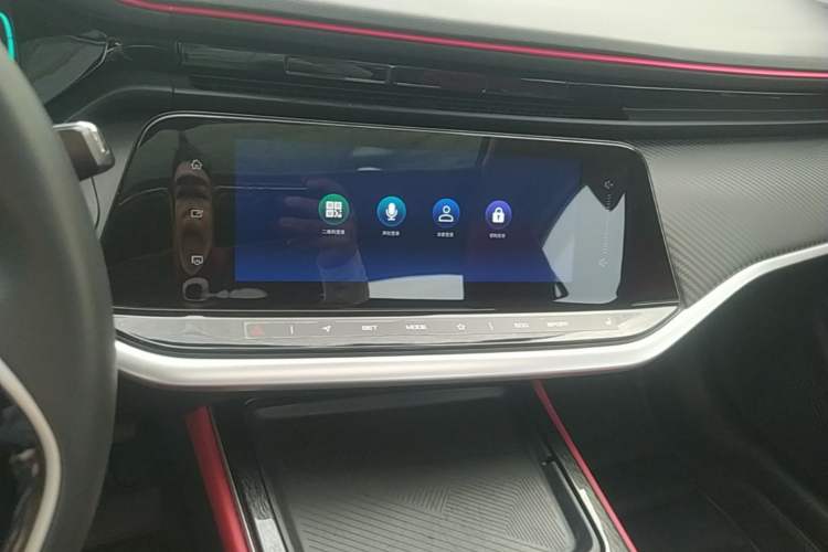 Used Dongfeng Aeolus Yixuan MAX 2021 1.5T Ultra-Stylish Trendsetter Edition Audio And AC Panel