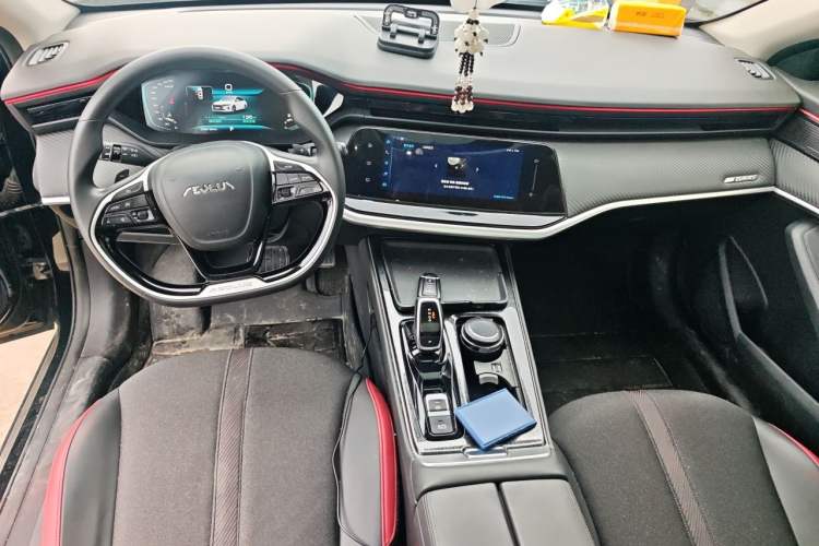 Used Dongfeng Aeolus Yixuan MAX 2021 1.5T Super-Powered Dad Edition Center Console