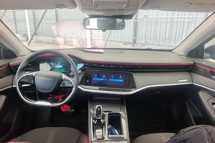 Used Dongfeng Aeolus Yixuan MAX 2021 1.5T Super-Powered Dad Edition Center Console