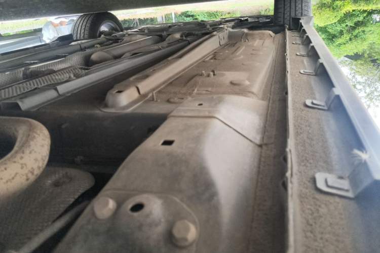 Used Dongfeng Aeolus Yixuan MAX 2021 1.5T Nightbreak Dawn Edition Chassis Rear Left