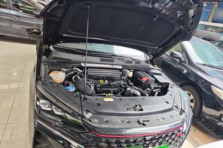 Used Dongfeng Aeolus Yixuan MAX 2021 1.5T Super Cool Dad Edition Engine Bay
