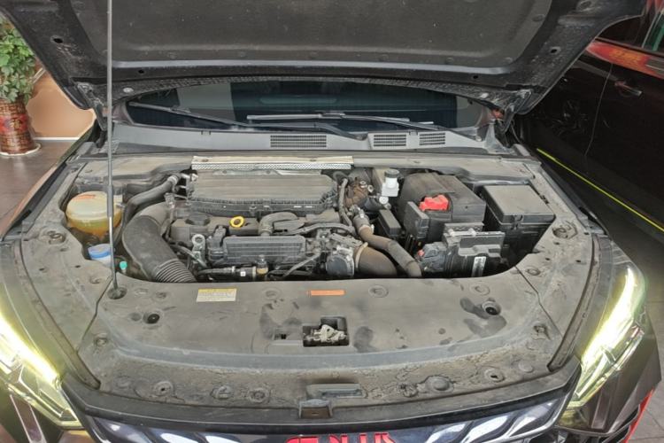 Used Dongfeng Aeolus Yixuan MAX 2021 1.5T Dark Night Sharp Edition Engine Bay