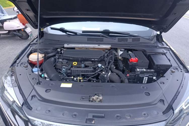 Used Dongfeng Aeolus Yixuan MAX 2021 1.5T Ultra-Stylish Trendsetter Edition Engine Bay