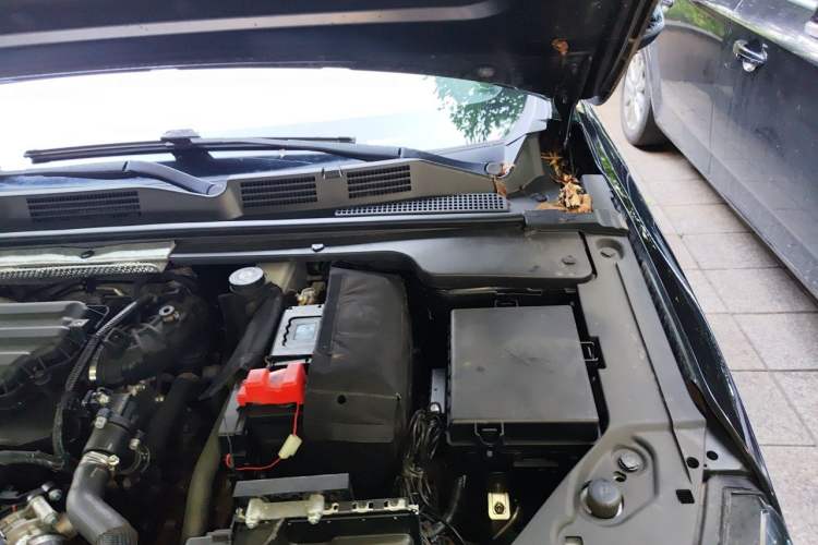 Used Dongfeng Aeolus Yixuan MAX 2021 1.5T Ultra-Stylish Trendsetter Edition Engine Bay Left