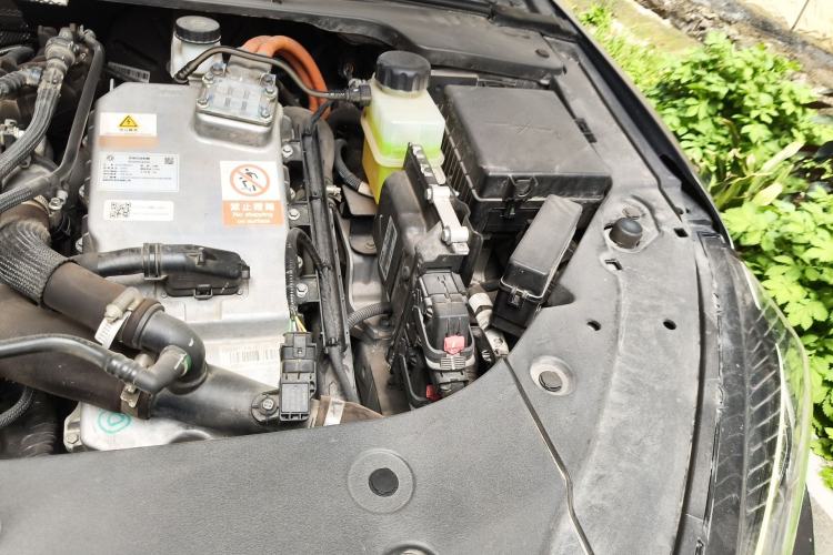 Used Dongfeng Aeolus Yixuan MAX 2021 1.5T Dark Night Holy Light Edition (Hybrid) Engine Bay Left