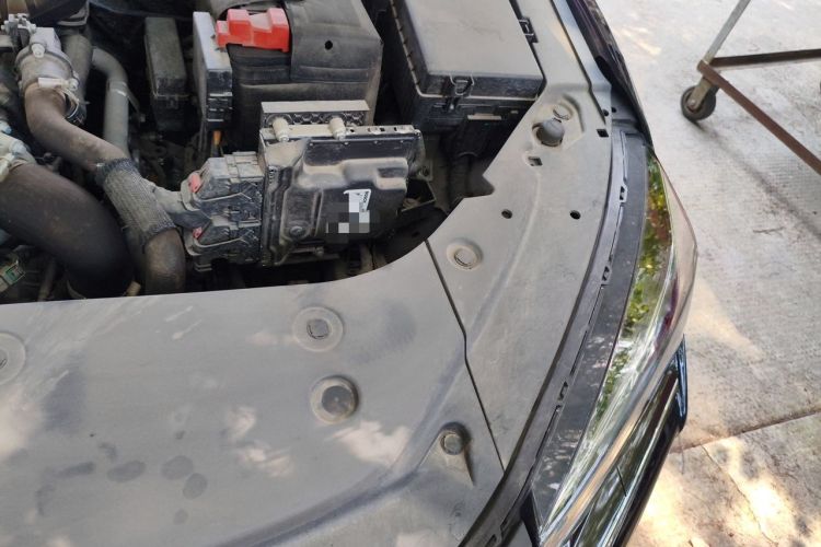 Used Dongfeng Aeolus Yixuan MAX 2021 1.5T Ultra-Stylish Trendsetter Edition Engine Bay Left