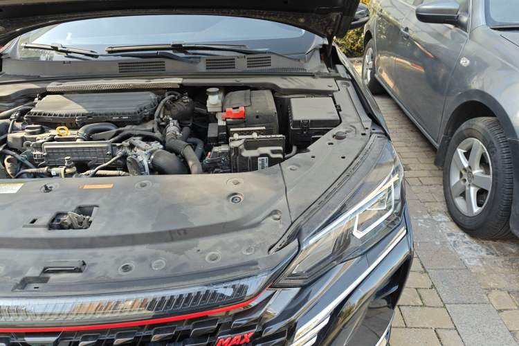 Used Dongfeng Aeolus Yixuan MAX 2021 1.5T Ultra-Stylish Trendsetter Edition Engine Bay Left