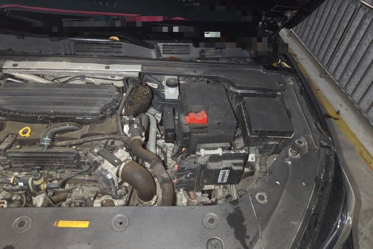 Used Dongfeng Aeolus Yixuan MAX 2021 1.5T Ultra-Stylish Trendsetter Edition Engine Bay Left